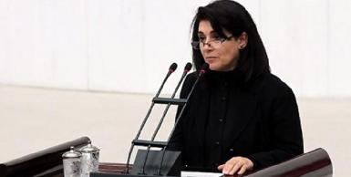 Парламент Турции планирует уволить курдского депутата Лейлу Зану