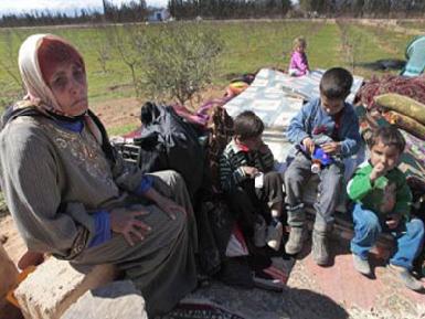 Число сирийских перемещенных лиц и беженцев стремительно растет - ООН