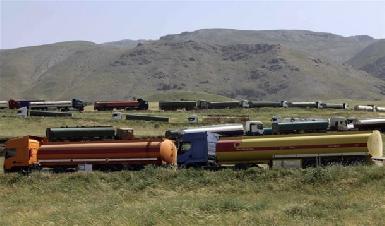 Курды продолжили грузовые перевозки своей нефти в Иран
