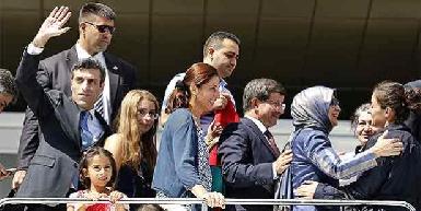 Турецкие дипломаты, захваченные в заложники боевиками ИГ в июне, вернулись на родину