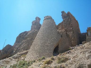 ИГ уничтожили  древний мосульский замок