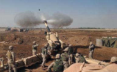 Американские морские пехотинцы развернули артиллерию близ Махмура