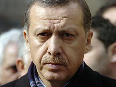 Премьера Турции обвинили в предательстве