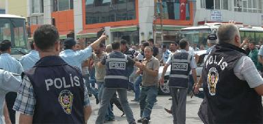 Нападения  на офисы курдской партии в Турции