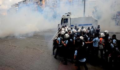 В Стамбуле произошло столкновение курдских демонстрантов с полицией