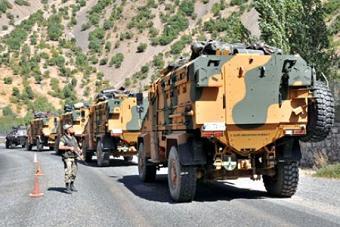 Турция направляет к границе Курдистана военную технику 
