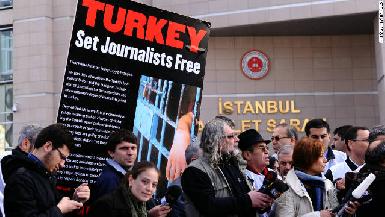 Права человека в Турции: медленный дрейф в сторону от демократии?