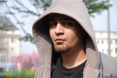 Иранский аятолла вынес рэперу смертный приговор за богохульство