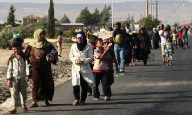 Сирийские курды принимают арабских беженцев