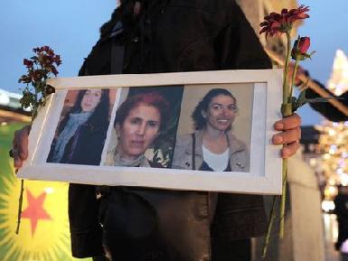 В Эрбиле прошла демонстрация протеста против убийства трех активисток во Франции 