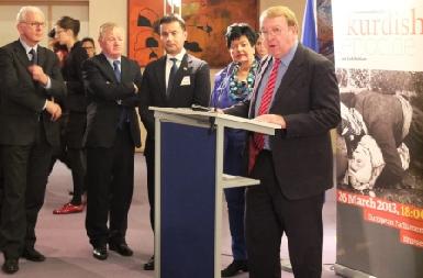 Депутаты Европарламента почтили память жертв Халабджи 