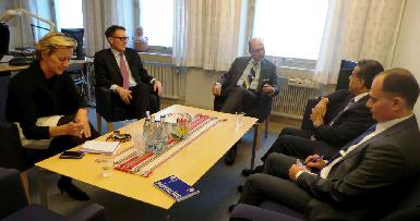 Министр Мустафа встретился с представителями МИДа Швеции