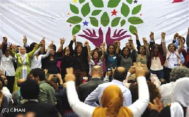 Новая курдская партия в Турции надеется объединить оппозицию 