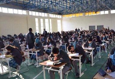 Студенты-беженцы сдают экзамены в Курдистане 