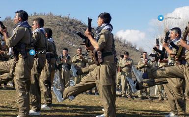 В горах Иранского Курдистана прошла выпускная церемония пешмерга ДПКИ