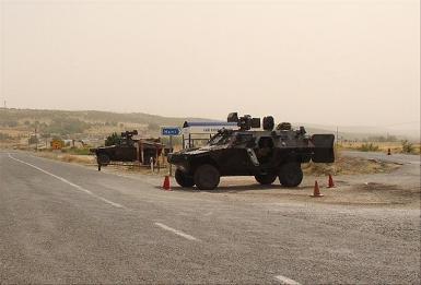 Два турецких солдата погибли в результате взрыва бомбы на юго-востоке Турции