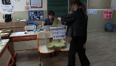 Сторонники конституционных изменений набирают 51,3% на референдуме в Турции