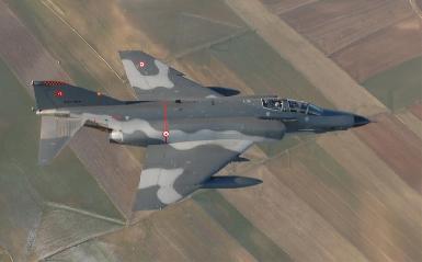 Турецкие реактивные самолеты бомбили базы РПК на севере Курдистана