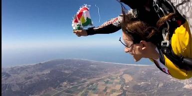 Американская курдянка с высоты 13 000 футов призвала Конгресс США поддержать Курдистан
