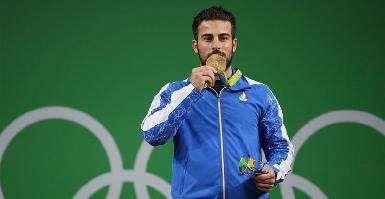 Олимпийский чемпион из Иранского Курдистана продает на аукционе свою золотую медаль, чтобы помочь жертвам землетрясения