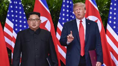 Трамп и Ким Чен Ын завершили саммит обещанием денуклеаризации