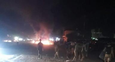 Протесты в Басре: Демонстранты подожгли иранское консульство