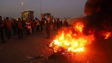 Басра: один человек ранен в столкновении протестующих и полиции