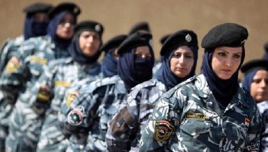 Ирак надеется бороться с исламистской идеологией с помощью женщин-полицейских