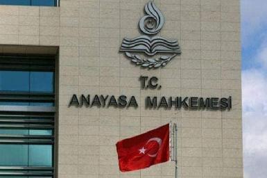 Турция закрыла две политические партии, имеющие в названии слово "Курдистан"
