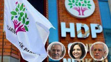 НДП протестует против смещения курдских мэров