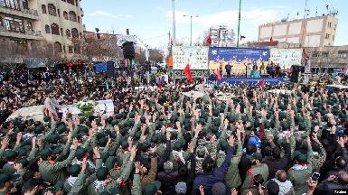 Иран обещает дать "сокрушительный ответ" в случае даже "ограниченной" атаки