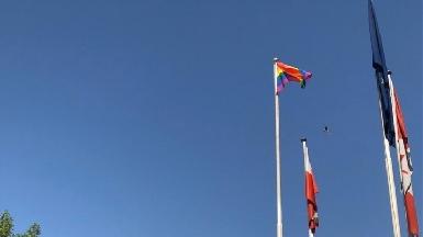 Вице-спикер Ирака призвал западные посольства извиниться за поднятие флага ЛГБТ