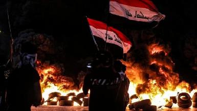 Иракские протестующие подожгли офис парламента в Басре