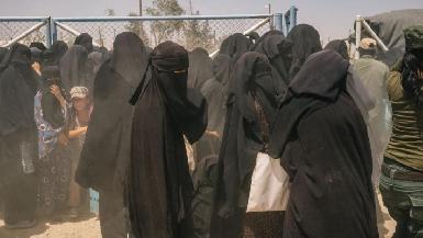 Жены боевиков ИГ попытались бежать из сирийского лагеря "Аль-Холь"