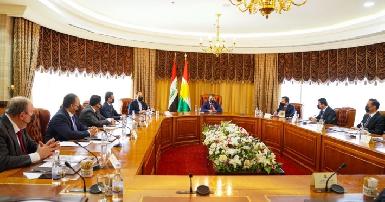 Премьер-министр Барзани встретился с делегацией КРГ, ведущей переговоры с Багдадом