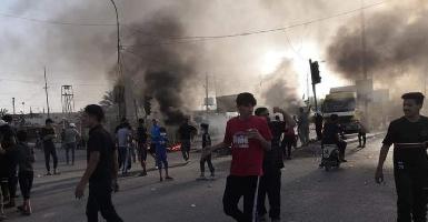 Насирия: демонстранты вышли на улицы после трагического пожара в больнице