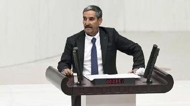 Еще один курдский депутат парламента Турции пострадал за произнесение слова "Курдистан"