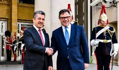 Премьер-министр Курдистана и министр обороны Великобритании обсудили борьбу с ИГ