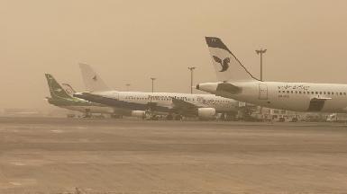 Аэропорт Багдада вновь закрыт из-за пыльной бури