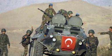СМИ: колонна турецких войск вошла в район Айн-Исса на севере сирийской провинции Ракка