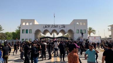 Судебный совет Ирака приостанавливает работу из-за скопления протестующих 