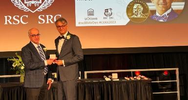 Курдский физик получил Мемориальную медаль Резерфорда в Канаде