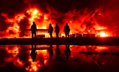 Пожар на нефтеперерабатывающем заводе в Эрбиле 