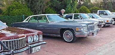 В Иракском Курдистане прошла выставка классических автомобилей