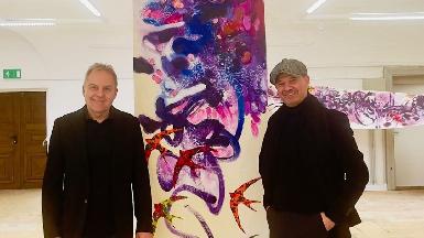 Курдская художница демонстрирует стойкость женщин в Германии