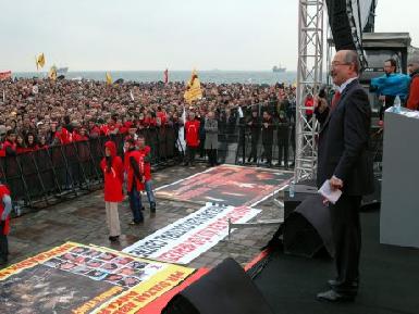 60-тысячный митинг алевитов в Измире