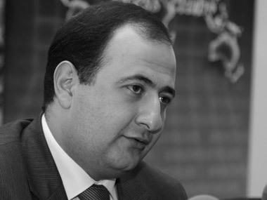 Армянский эксперт: Для премьера Турции есть два важных вопроса - реформа Конституции и курды